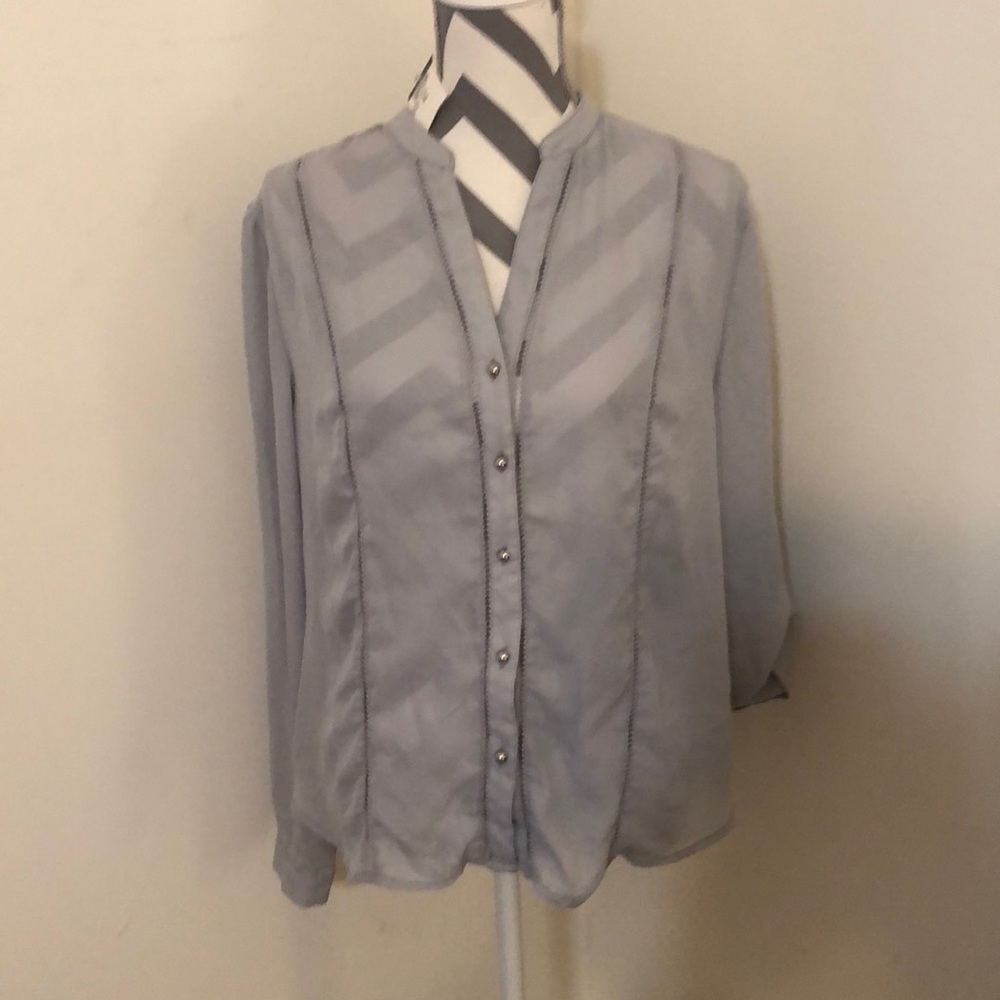 NWT Rue 21 gray button down shirt. XL